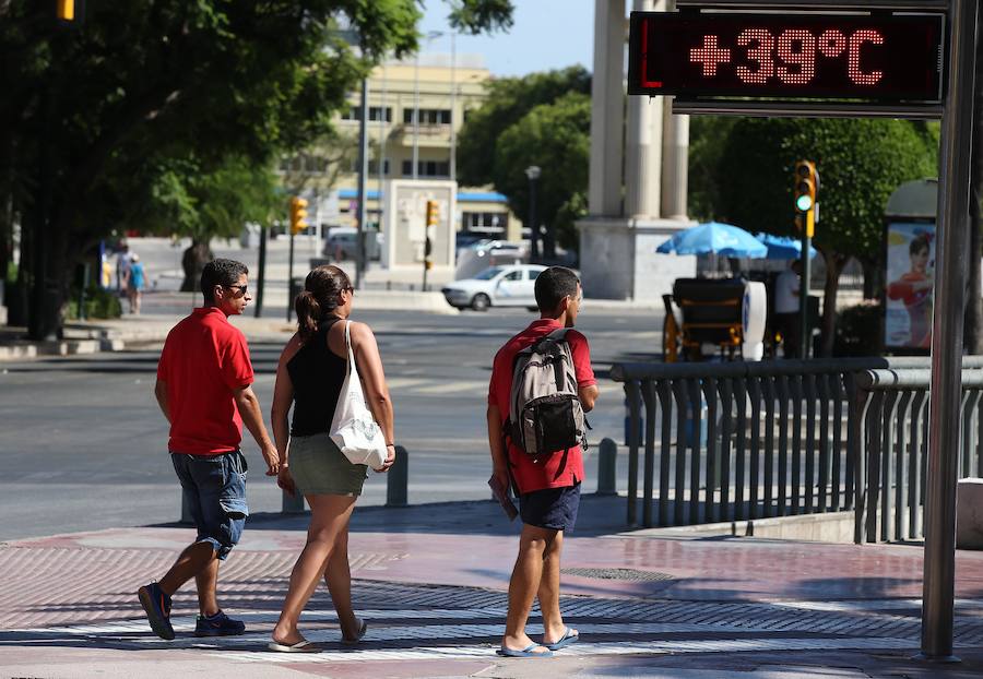 La capital vivió un martes en el que el calor fue el protagonista del día