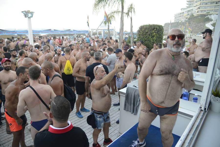 Miles de hombres barbudos y orondos que desafían la metrosexualidad se dan cita en el municipio