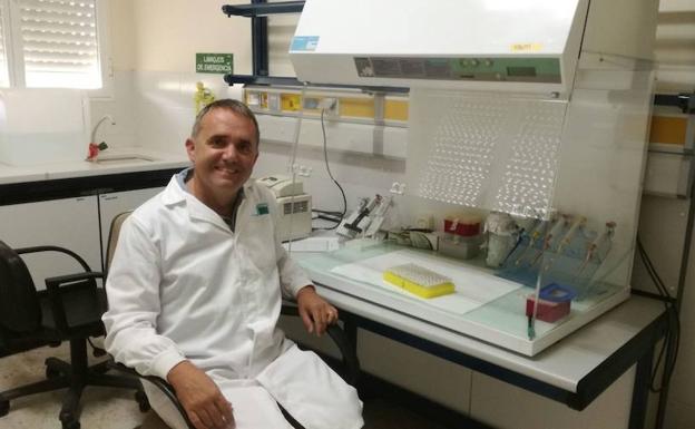 Iñaki Hormaza es jefe de Fruticultura Subtropical de la Mayora desde 2003. 