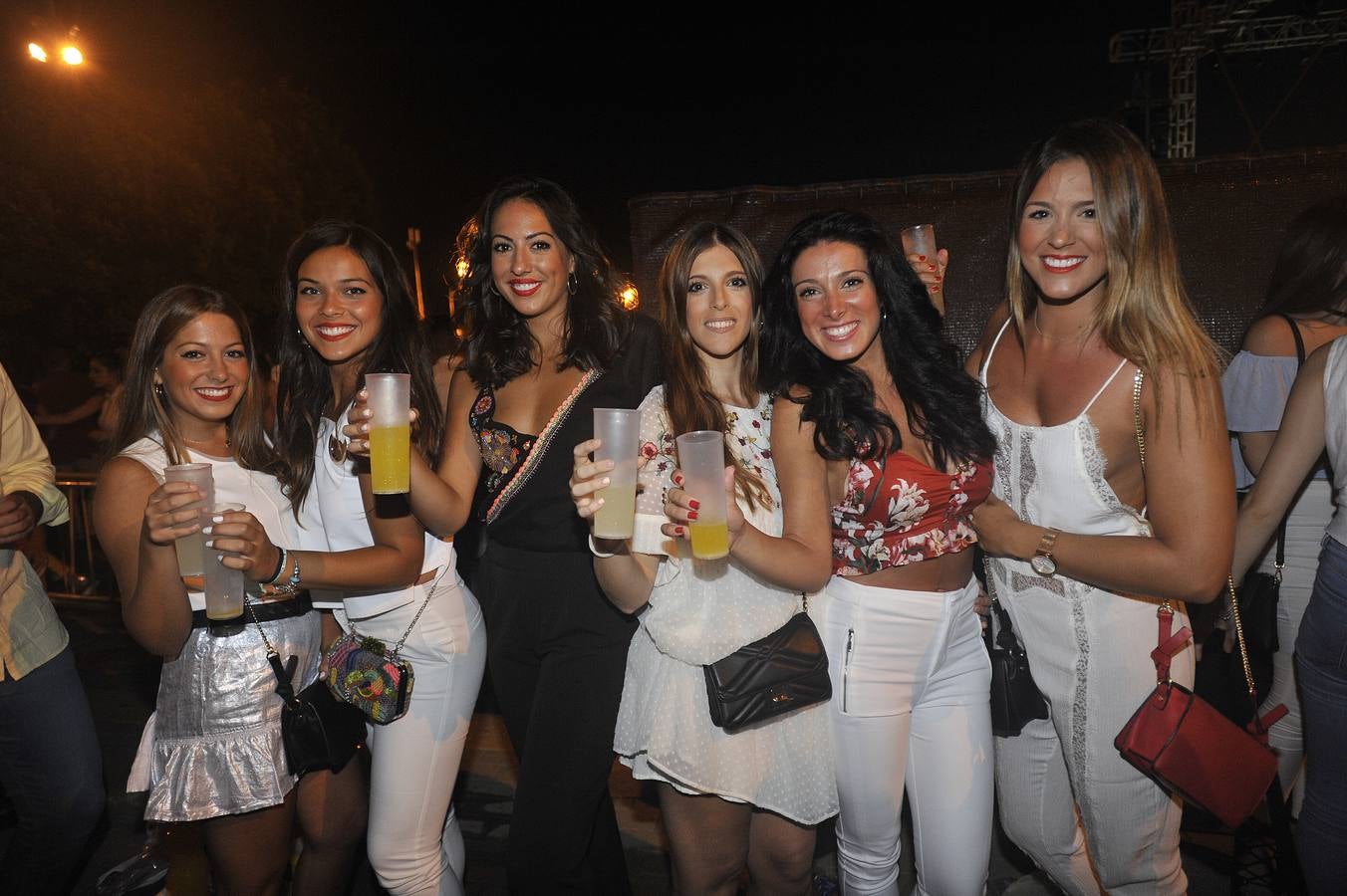 El Cortijo de Torres se encendió para recibir a la Feria de Málaga