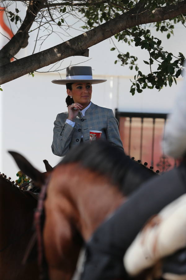 Así se vive la feria de día en el Cortijo de Torres