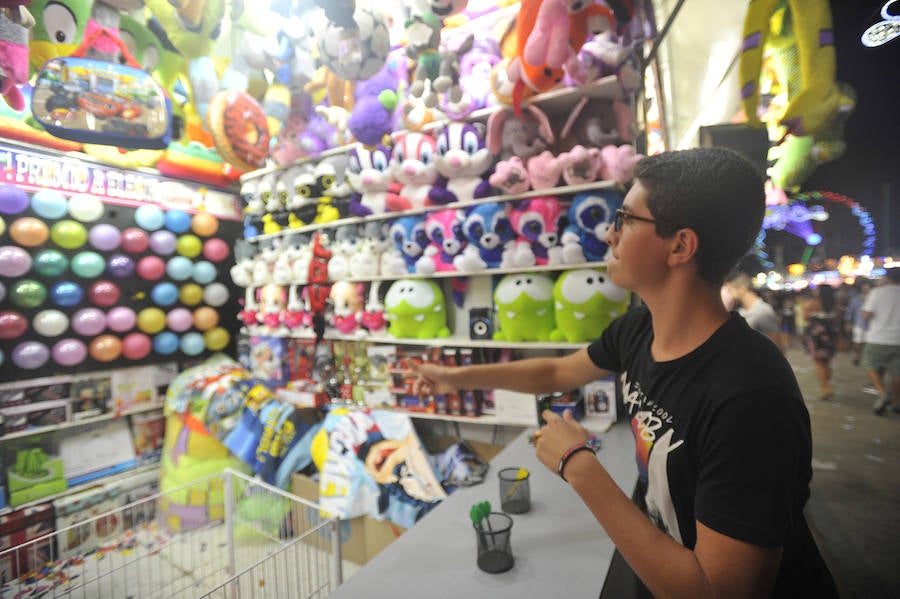 La segunda jornada de la Feria de Málaga en el real se vivió con intensidad en el Cortijo de Torres.