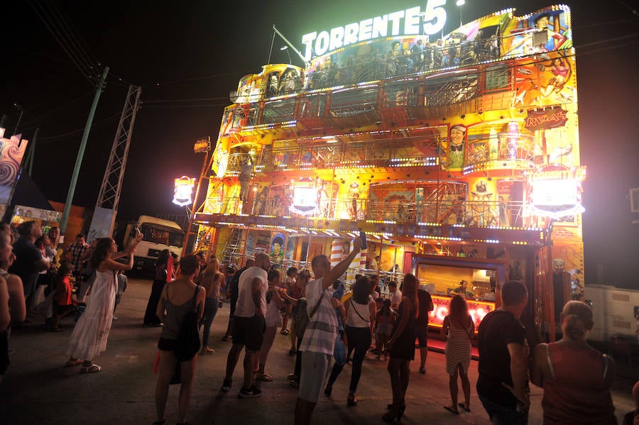 La segunda jornada de la Feria de Málaga en el real se vivió con intensidad en el Cortijo de Torres.