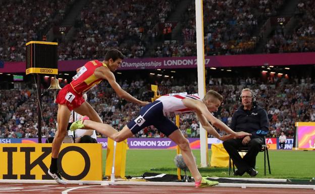 Filip Ingebrigtsen, de Noruega, evitó que Adel Mechaal lograse el bronce en la prueba de 1.500 metros.