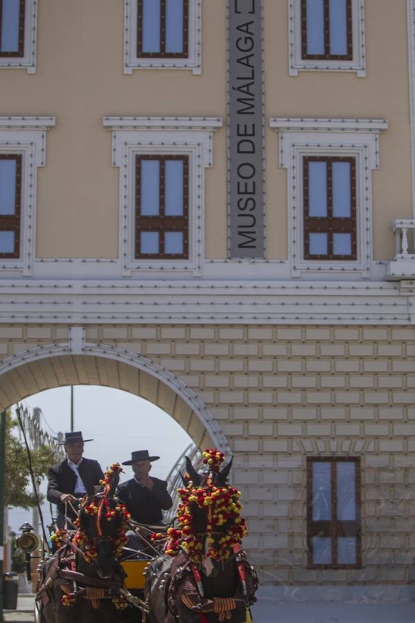 Una fiesta de día en Cortijo de Torres en la que caben todas las formas de entender la Feria de Málaga