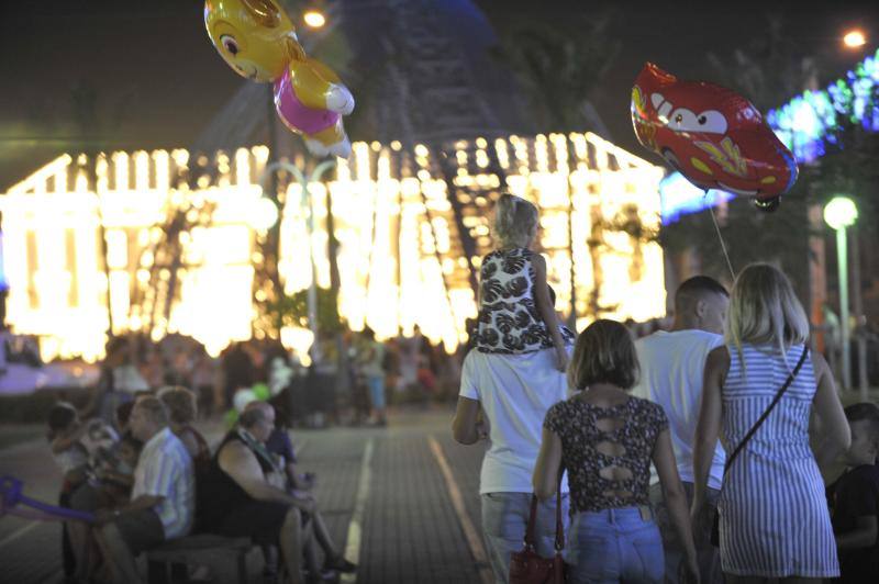 El Cortijo de Torres volvió a registrar una abultada presencia de público una jornada más