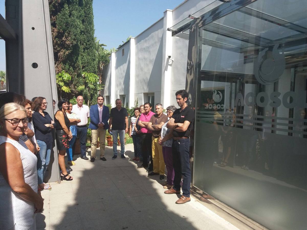 Responsables y trabajadores de ACOSOL.