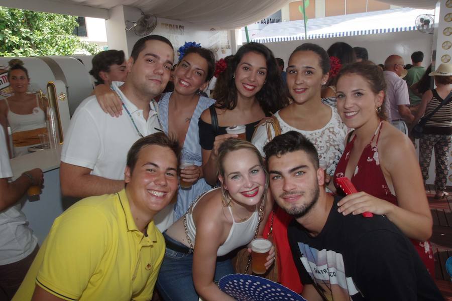 Familias Carretero y González con un grupo de amigos, vienen desde Tomelloso, Ciudad Real