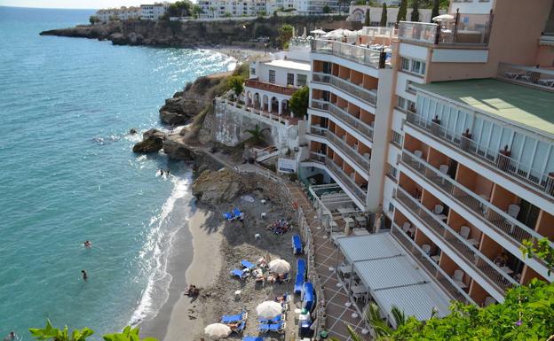 Aspecto que presentaba ayer por la tarde la playa de La Caletilla