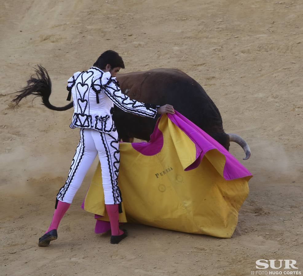 El diestro corta 2 orejas en el último toro de su carrera en una Goyesca en la que destacaron Perera y Cayetano a pie y el rejoneador Diego Ventura