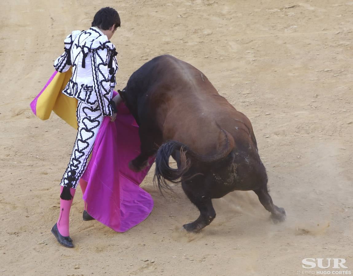 El diestro corta 2 orejas en el último toro de su carrera en una Goyesca en la que destacaron Perera y Cayetano a pie y el rejoneador Diego Ventura
