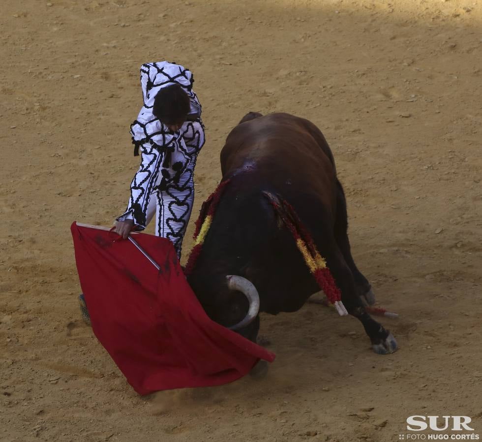 El diestro corta 2 orejas en el último toro de su carrera en una Goyesca en la que destacaron Perera y Cayetano a pie y el rejoneador Diego Ventura