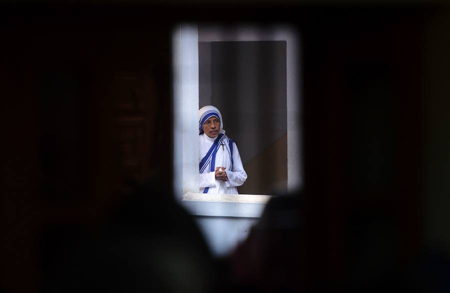 Varias ceremonias por el mundo en conmemoración del 20 aniversario del fallecimiento de la Madre Teresa de Calcuta. 