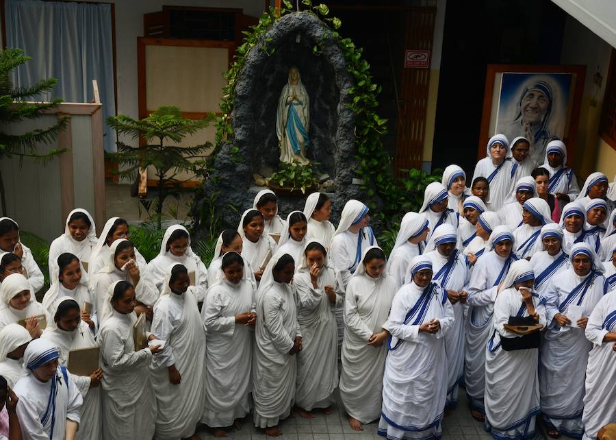 Varias ceremonias por el mundo en conmemoración del 20 aniversario del fallecimiento de la Madre Teresa de Calcuta. 