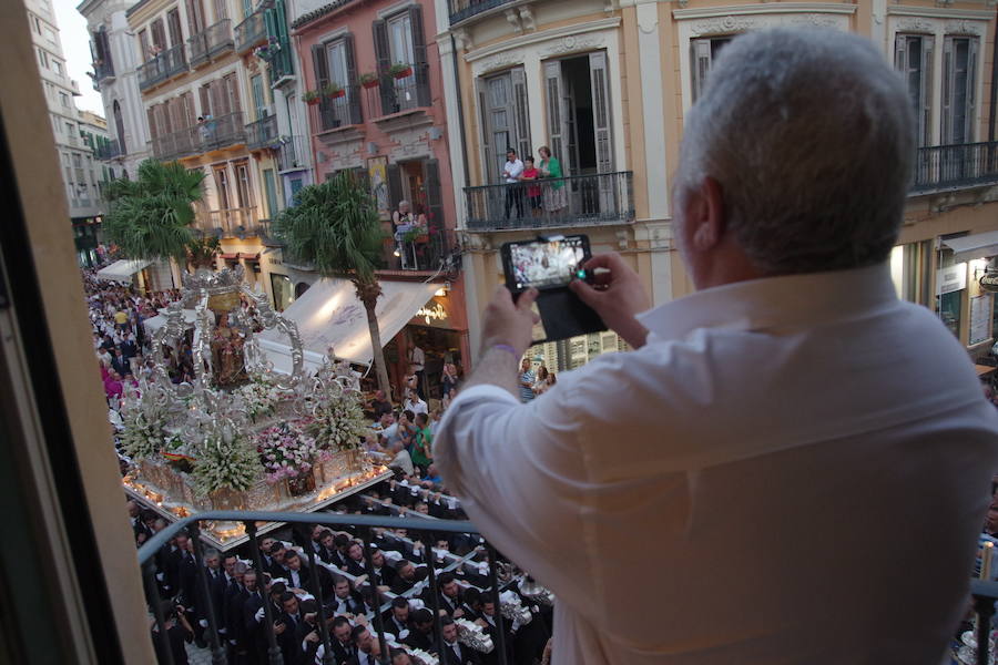 El cortejo partirá a las 19.30 horas de la Catedral, donde por la mañana el obispo ha presidido una misa y una ofrenda floral