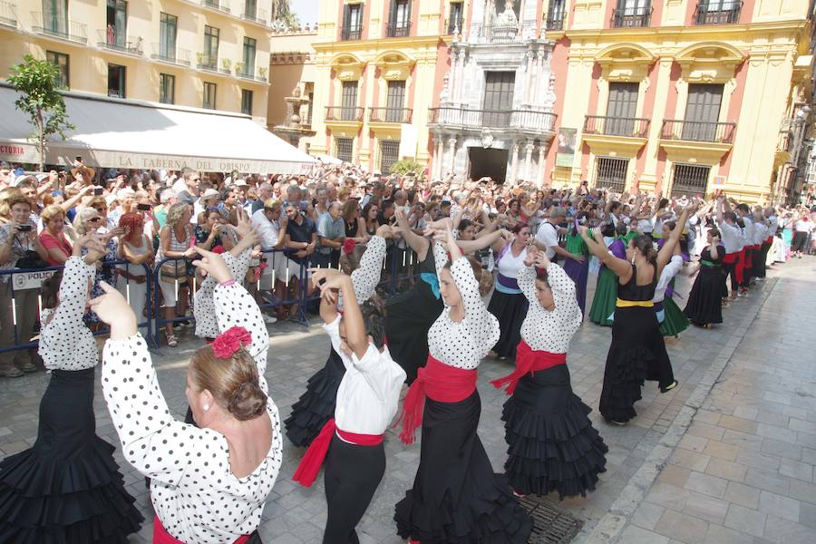 El cortejo partirá a las 19.30 horas de la Catedral, donde por la mañana el obispo ha presidido una misa y una ofrenda floral