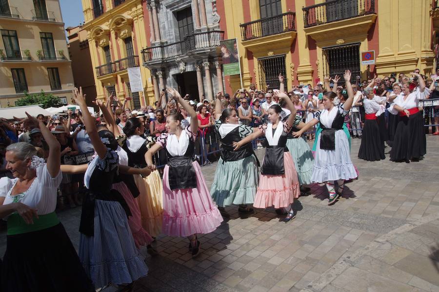 El cortejo partirá a las 19.30 horas de la Catedral, donde por la mañana el obispo ha presidido una misa y una ofrenda floral