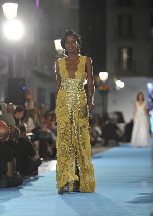 Málaga capital celebra su cita con la moda sobre la alfombra azul más larga de Europa