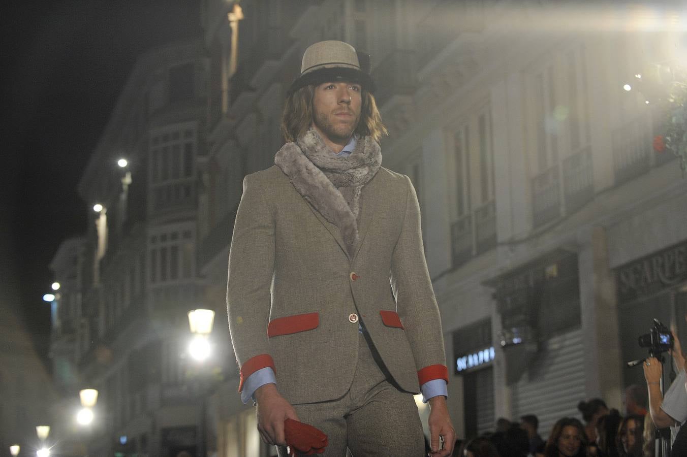 Málaga capital celebra su cita con la moda sobre la alfombra azul más larga de Europa