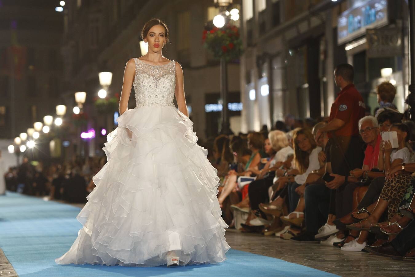 Málaga capital celebrasu cita con la moda sobre la alfombra azul más larga de Europa