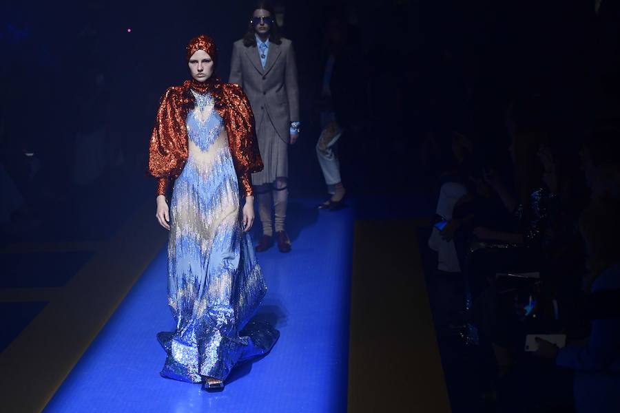 La firma italiana presenta su nueva colección Primavera-Verano durante la semana de la moda de Milán 