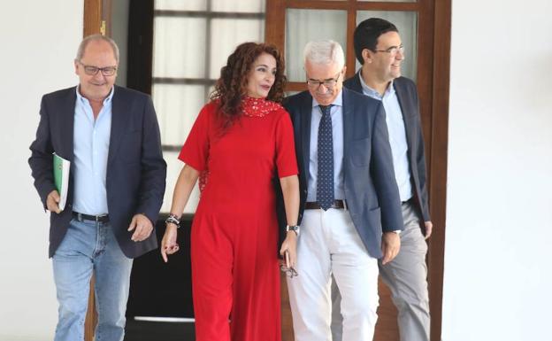 Montero: «Solo los millonarios pagarán en Andalucía impuesto de Sucesiones»