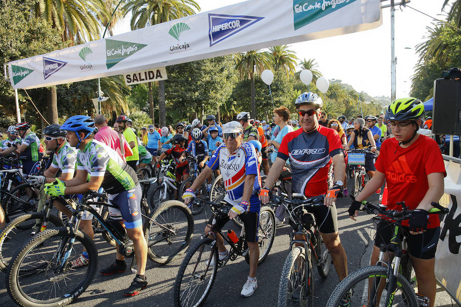 Más de 15.000 ciclistas han tomado esta mañana las calles de la ciudad en una actividad enmarcada en la Semana de la Movilida