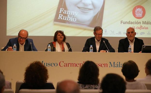 Alfredo Taján, Fanny Rubio, Juan Cobalea y Juvenal Soto, ayer, en la presentación.