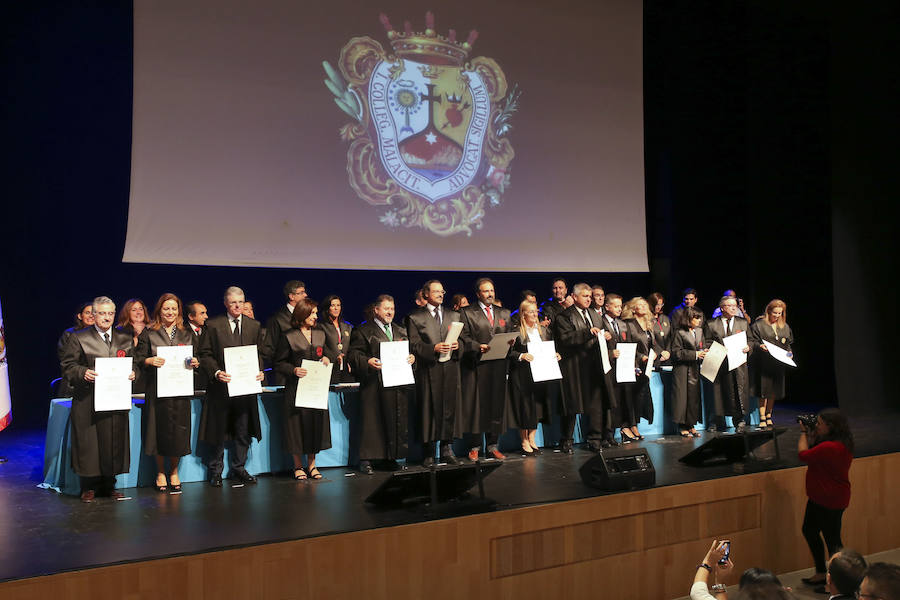 Además, ha entregado dos Medallas de Honor