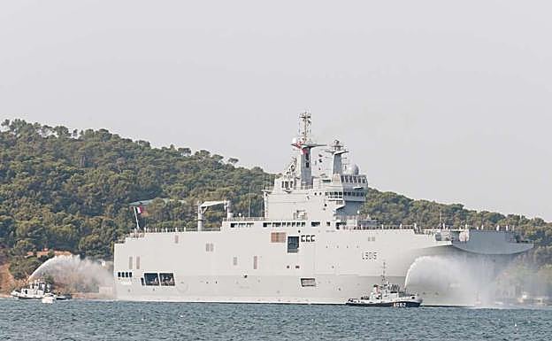 El Dixmude mide 199 metros de eslora 