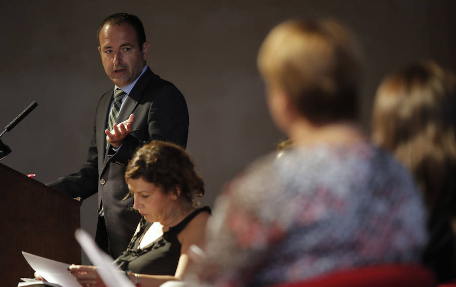 El papel de las féminas en los medios, a debate en Ronda en un acto organizado por la Consejería de Igualdad y Políticas Sociales de la Junta y Diario SUR