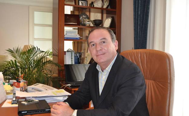Citan a declarar al exalcalde de Vélez-Málaga por las obras de conexión de unos pozos a la red