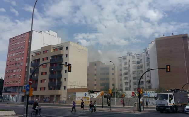 Imagen del edificio afectado por las llamas.