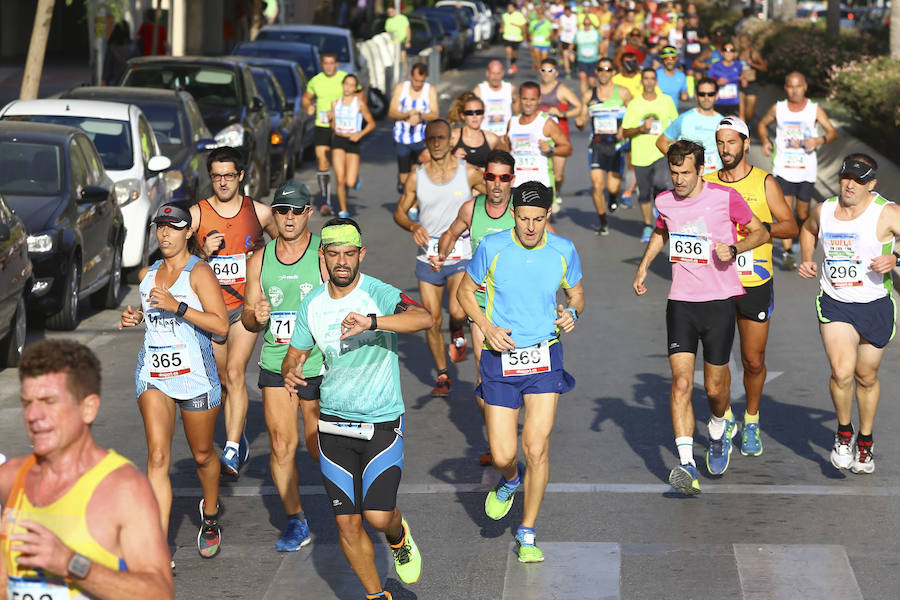 En su quinta edición, la prueba urbana ha llegado a los 800 corredores