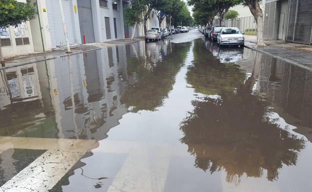 Balsas de agua en Málaga tras la tromba caída en la provincia.