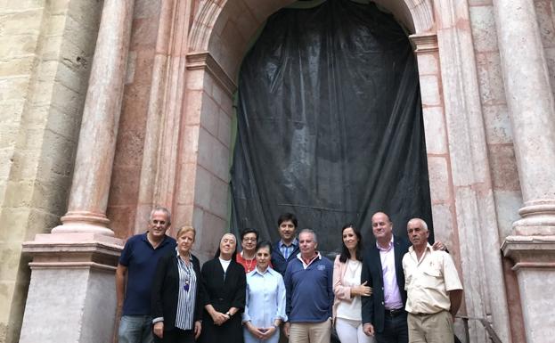 La fachada de la iglesia del Loreto de Antequera recupera todo su esplendor