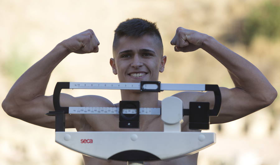 Málaga capital acoge el pesaje oficial de la velada internacional de boxeo que se desarrollará el sábado en el Palacio de los Deportes Martín Carpena.