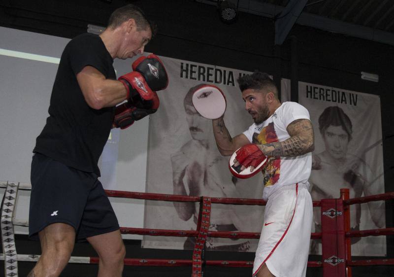 El legendario púgil estadounidense se encuentra en la capital para dar un impulso al deporte en la ciudad