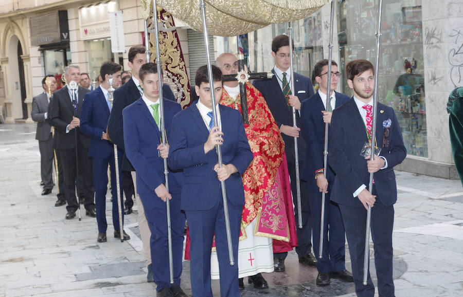 La Virgen de Fátima protagoniza el rosario de las hermandades de gloria hasta la Catedral