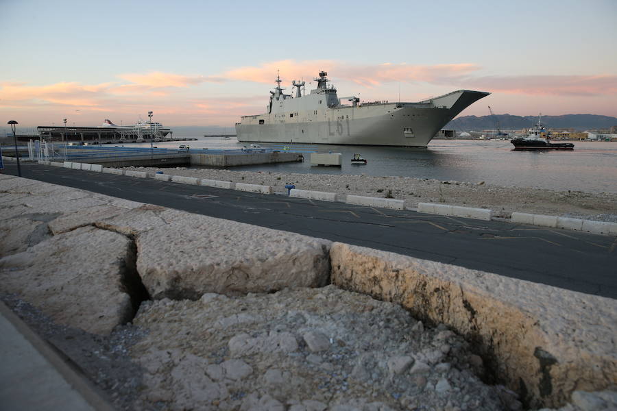 Se trata del mayor buque de guerra construido en España, con 231 metros de eslora y 32 de manga