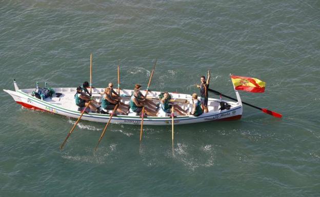 Galería. Imágenes del acto de la jura de bandera civil (VI).