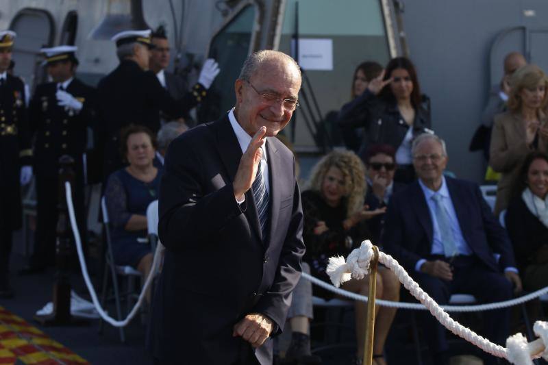 Fotos de la jura de bandera civil en el portaaviones Juan carlos I en Málaga (V)