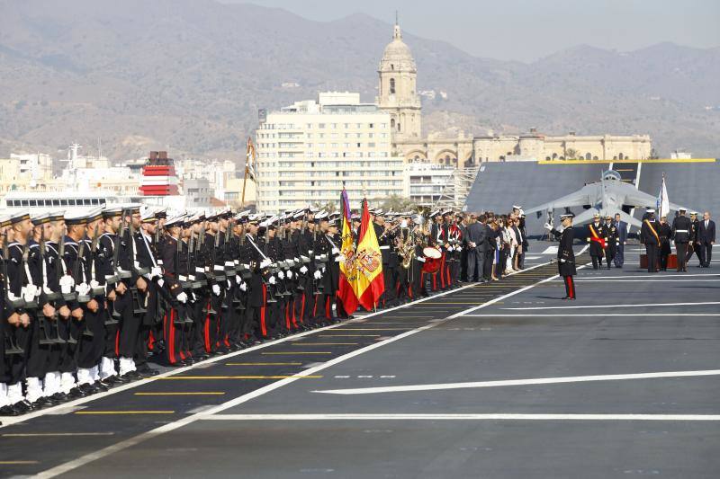 Fotos de la jura de bandera civil en el portaaviones Juan carlos I en Málaga (V)