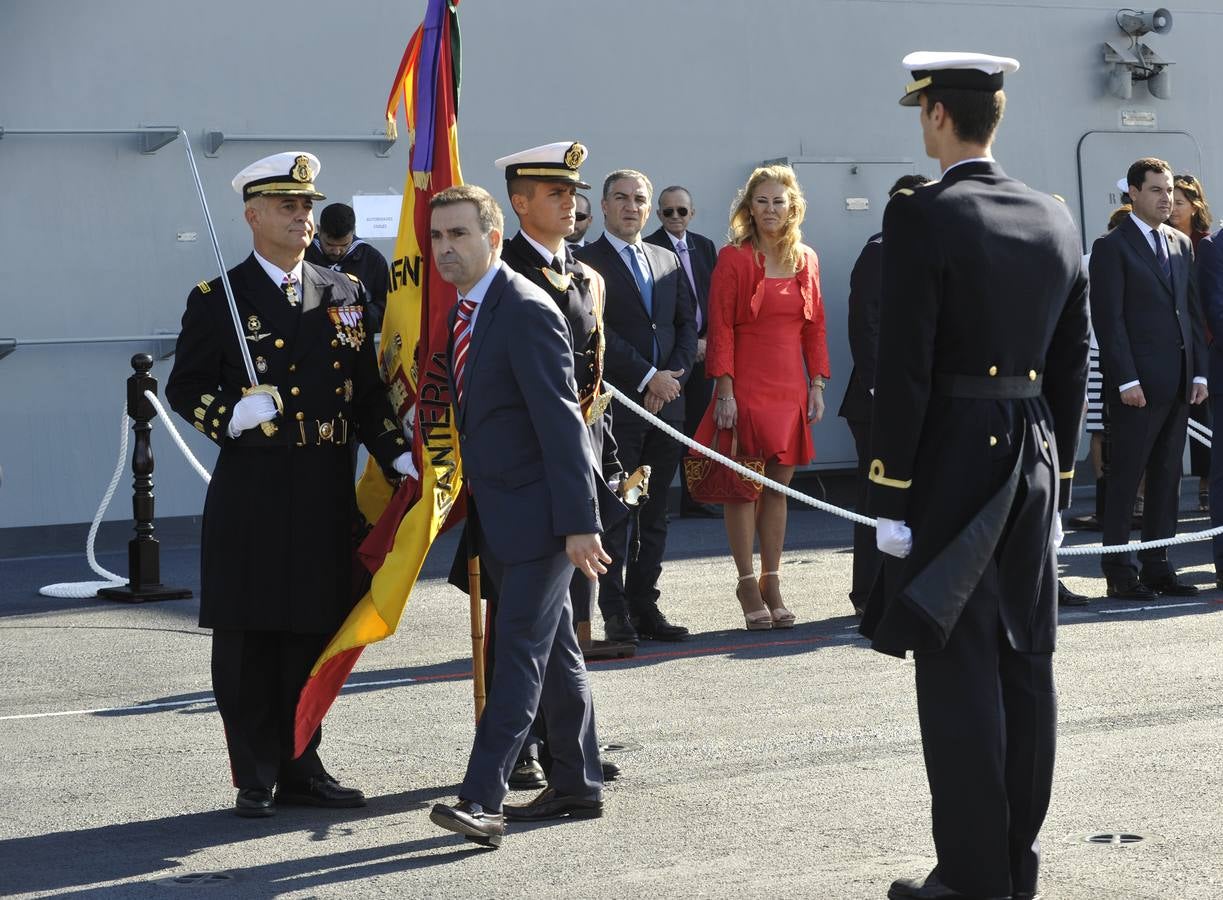 Fotos de la jura de bandera civil en el portaaviones Juan carlos I en Málaga (I)