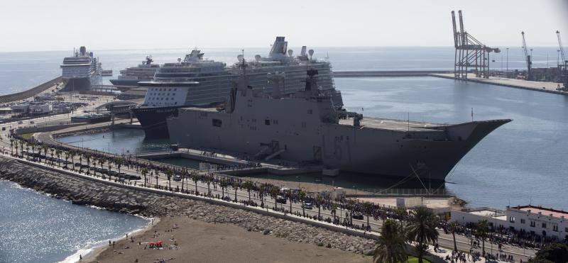 El portaviones ha estado atracado este fin de semana en el Puerto y podía visitarse gratis