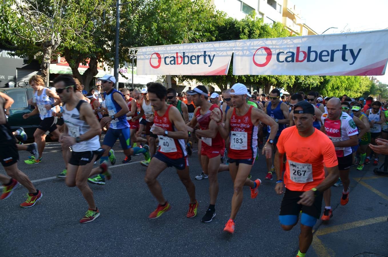 La octava edición de la Media Maratón de Rincón de la Victoria, en fotos