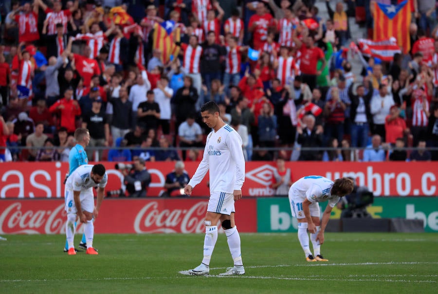 El Real Madrid cayó en su primera visita en la historia a Montilivi (2-1). El cuadro dirigido por Machín remontó el gol inicial de Isco con los tantos de Stuani y Portu.