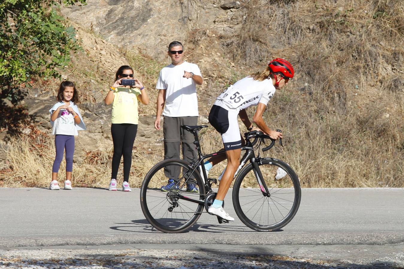 La tradicional prueba se celebró este domingo con la participación de más de 250 ciclistas