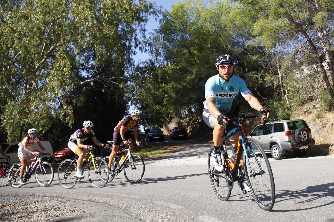 La tradicional prueba se celebró este domingo con la participación de más de 250 ciclistas