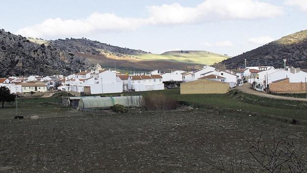 SERRANAS REVUELTAS DE ANTAÑO: CUEVAS DEL BECERRO  Y SU MARQUÉS